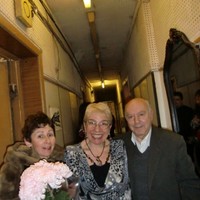 Рада Полищук (в центре), поэты Анна Гедымин и Кирилл Ковальджи